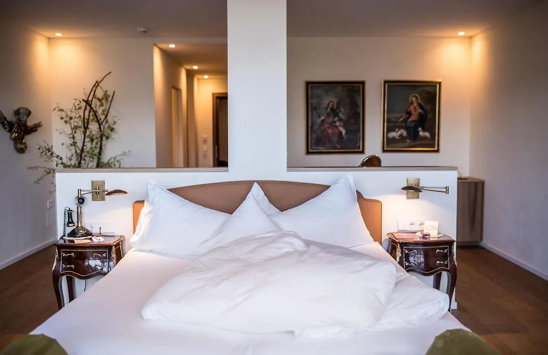 Schloss Hotel Korb-1